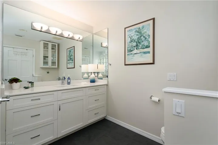 Upstairs Guest Bath