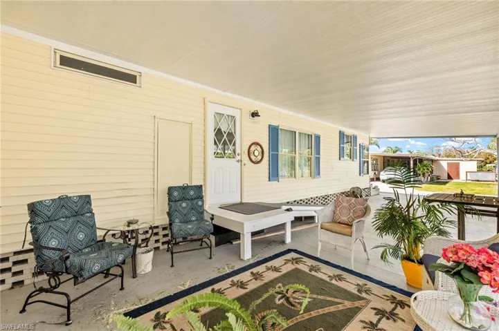 View of patio / terrace with covered porch