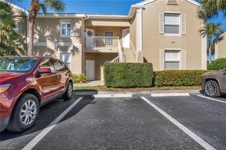 12061  Summergate  CIR, Fort Myers, FL 33913
