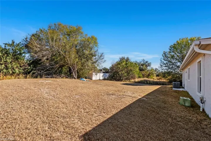 9018 Penny Cir, Labelle, Florida 33935