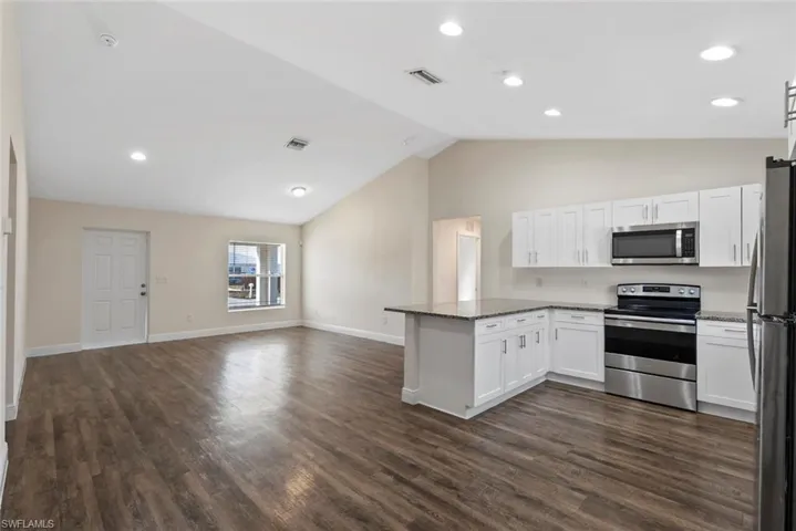 9018 Penny Cir, Labelle, Florida 33935