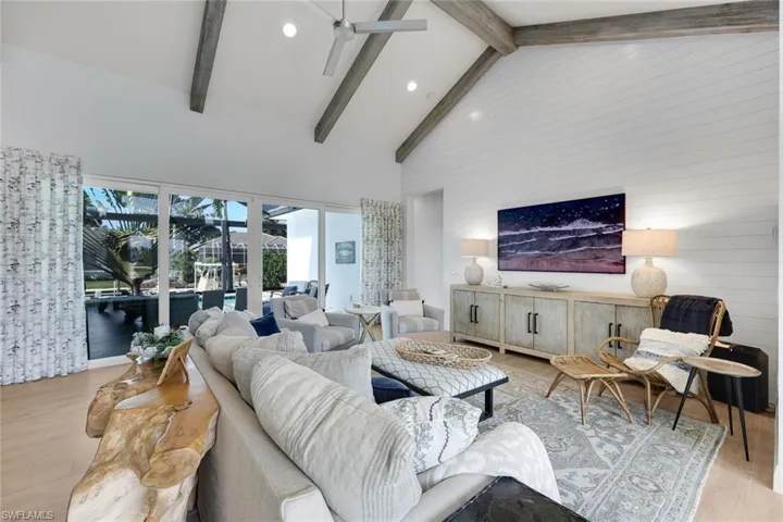 424 Driftwood Ct, Marco Island, Florida 34145