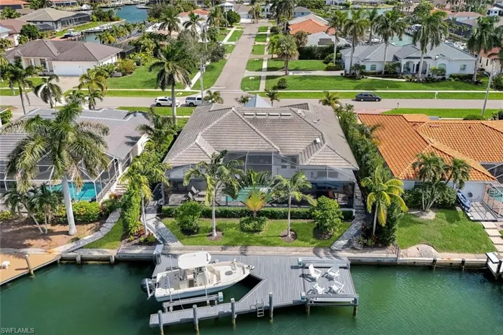 424 Driftwood Ct, Marco Island, Florida 34145