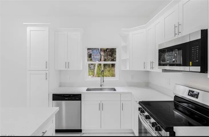 2570  54th NE AVE, Naples, FL 34120
