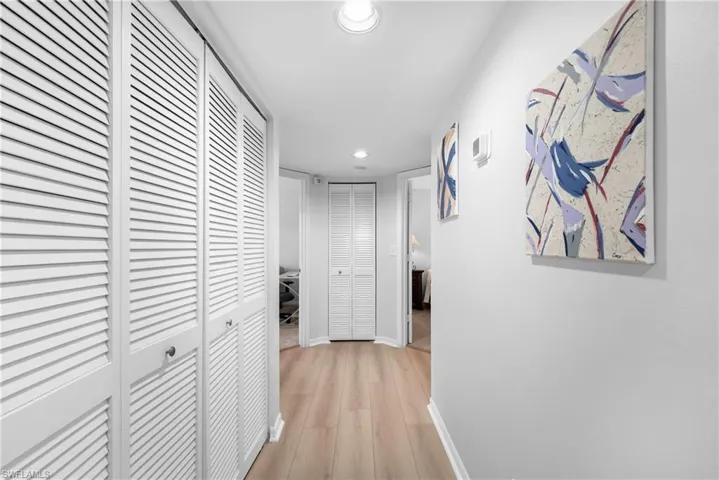 9828 Luna Cir # H104, Naples Fl 34109