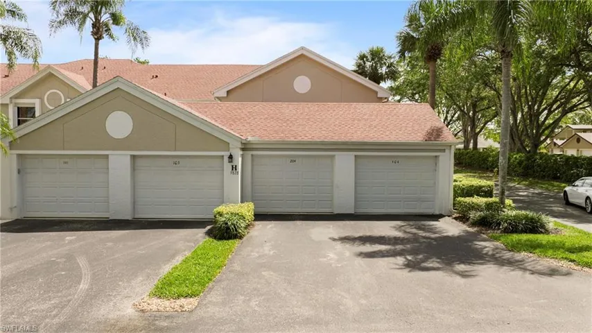9828 Luna Cir # H104, Naples Fl 34109