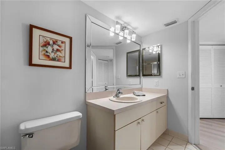 9828 Luna Cir # H104, Naples Fl 34109
