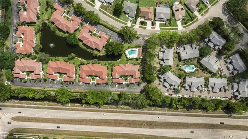 9828 Luna Cir # H104, Naples Fl 34109