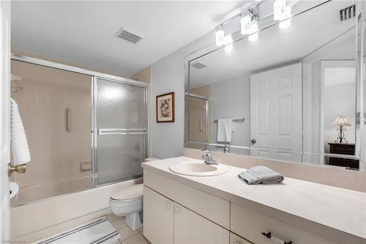 9828 Luna Cir # H104, Naples Fl 34109
