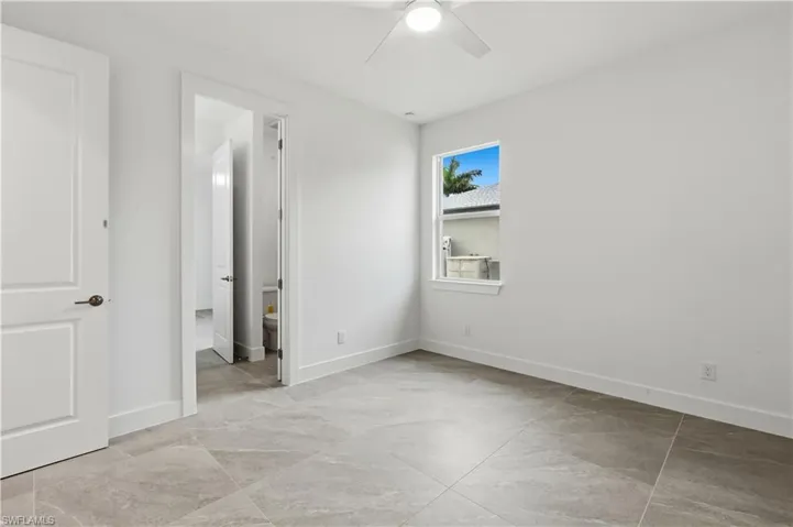 1241 33rd Ave, Cape Coral, Florida 33993
