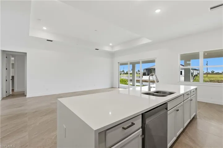 1241 33rd Ave, Cape Coral, Florida 33993