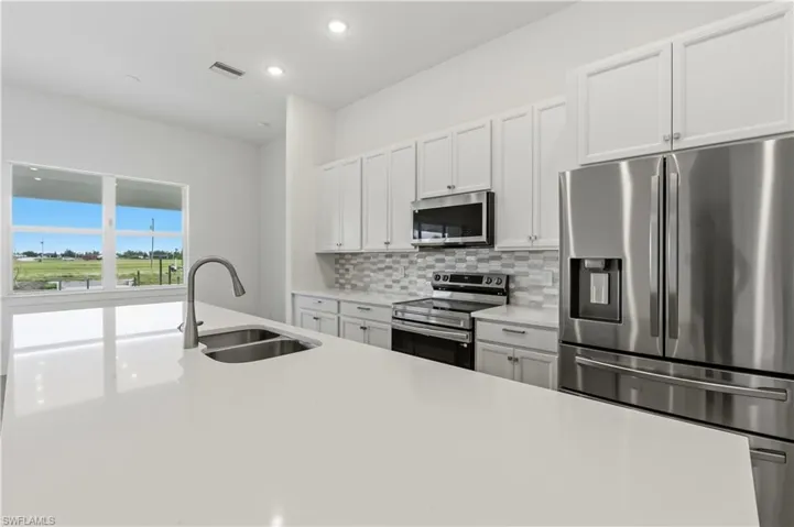 1241 33rd Ave, Cape Coral, Florida 33993