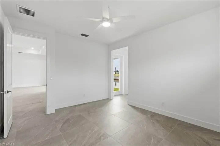 1241 33rd Ave, Cape Coral, Florida 33993