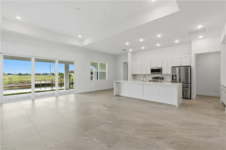 1241 33rd Ave, Cape Coral, Florida 33993