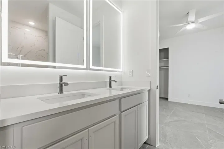 1241 33rd Ave, Cape Coral, Florida 33993