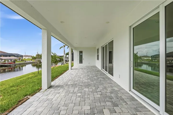 1241 33rd Ave, Cape Coral, Florida 33993