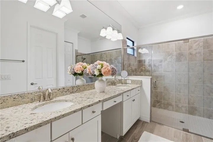 28004 Foxrock Ct, Bonita Springs, Florida 34135