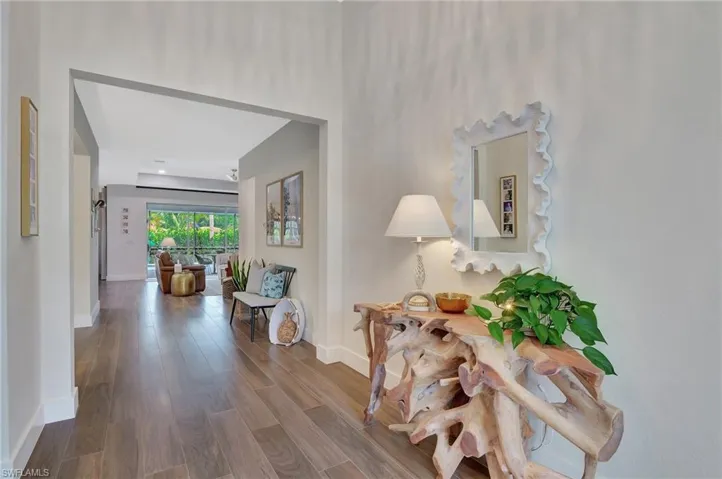 8517 S Lake Cir, Fort Myers, Florida 33908