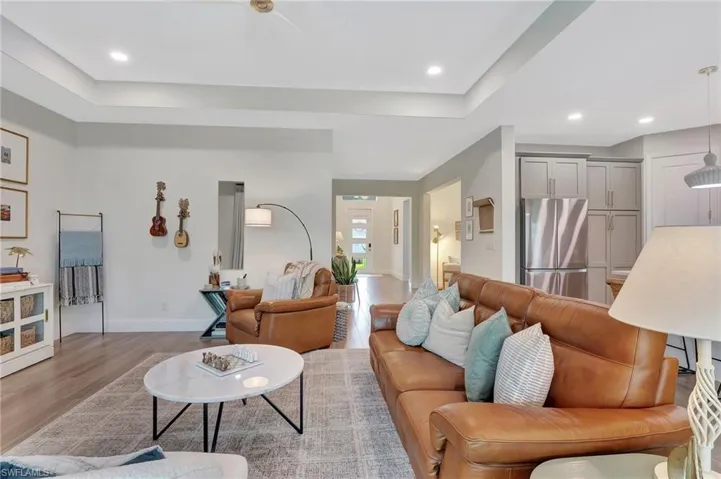 8517 S Lake Cir, Fort Myers, Florida 33908