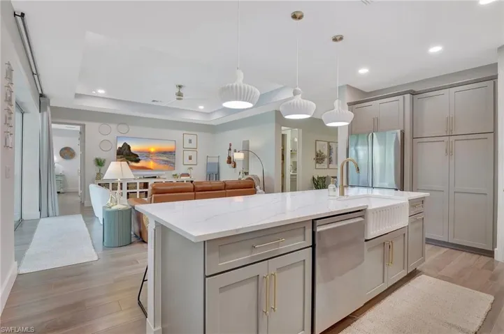 8517 S Lake Cir, Fort Myers, Florida 33908