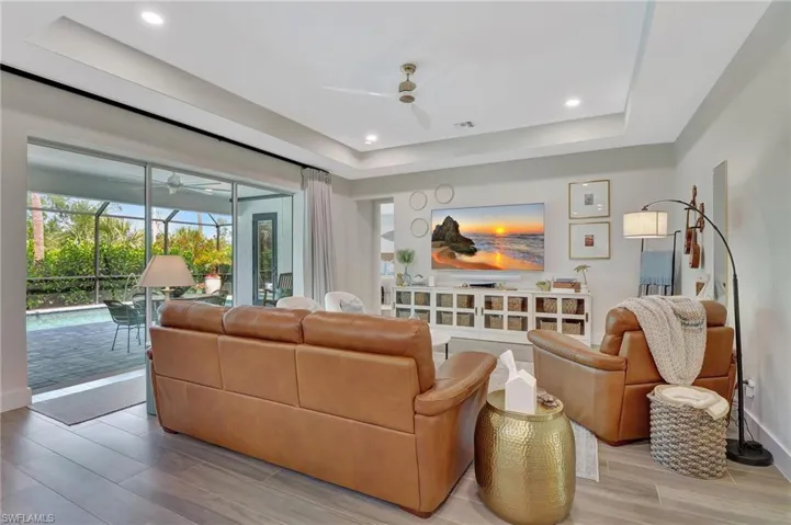 8517 S Lake Cir, Fort Myers, Florida 33908