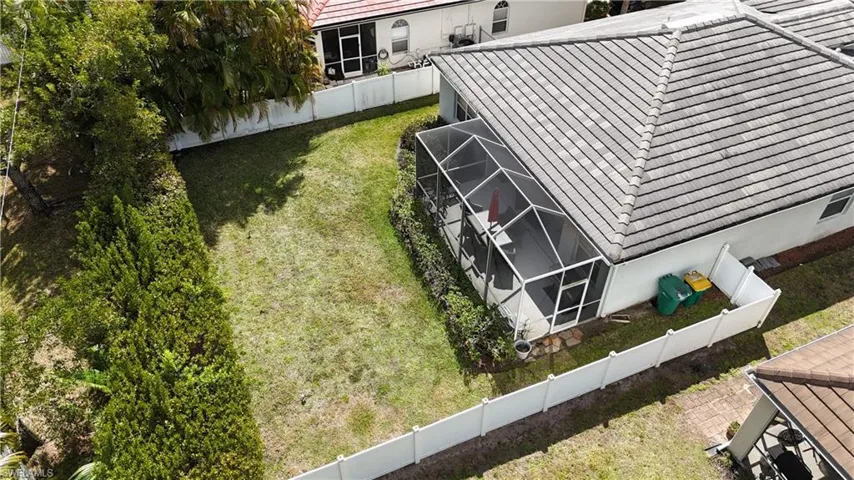 8300  Laurel Lakes  BLVD, Naples, FL 34119