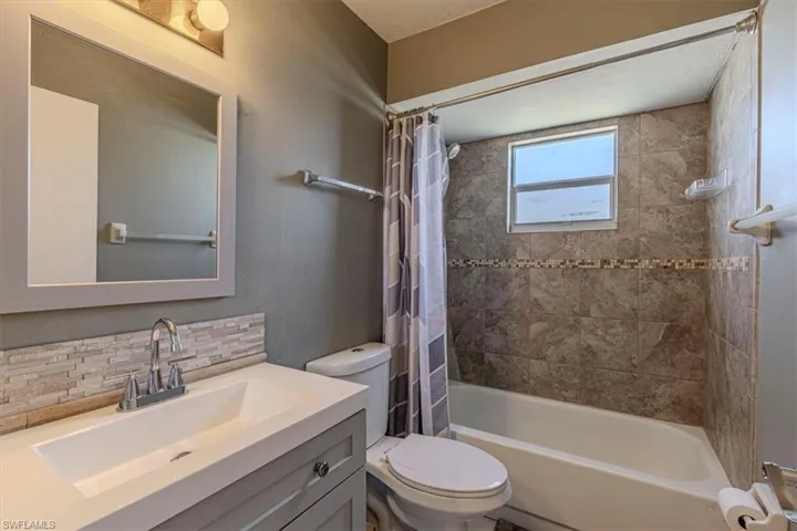 17328 Castile Rd, Fort Myers, Florida 33967