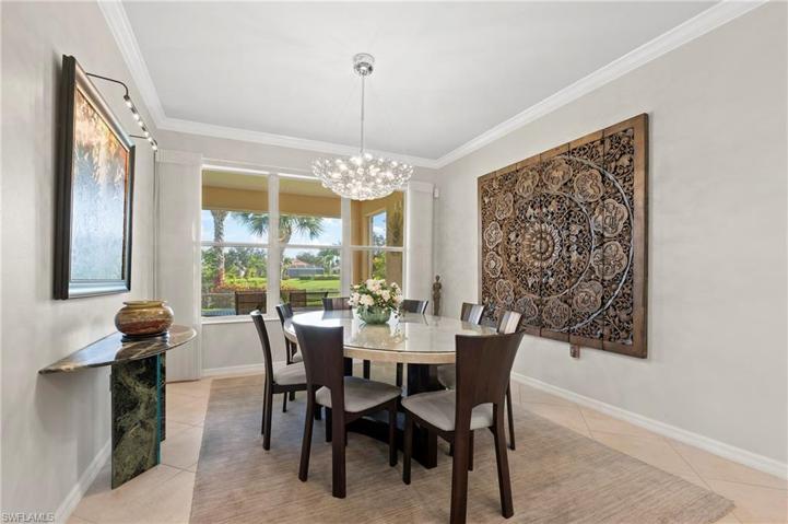 28559 Guinivere Way Bonita Springs FL 34135 - Dining area just off kitchen