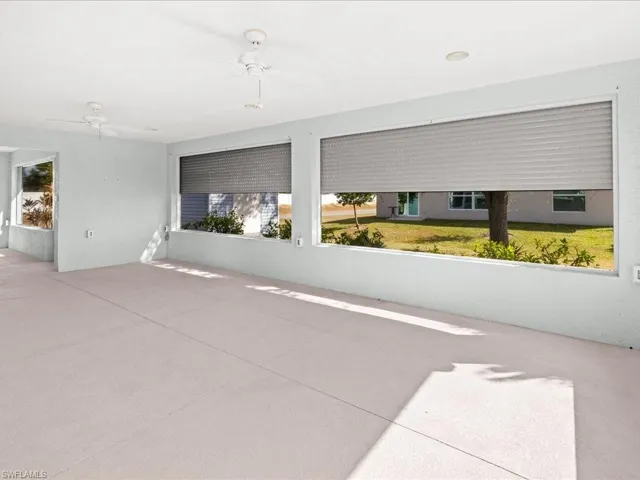 View of patio / terrace with a ceiling fan