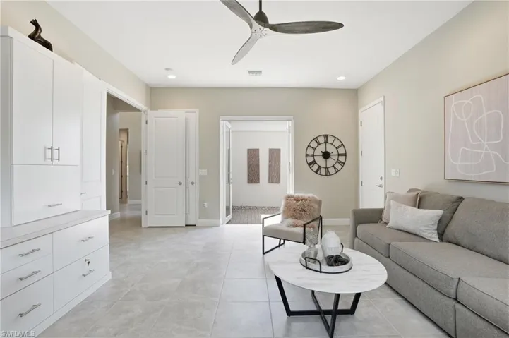 11644 Periwinkle Dr, Naples, Florida 34120