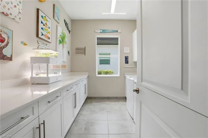 11644 Periwinkle Dr, Naples, Florida 34120