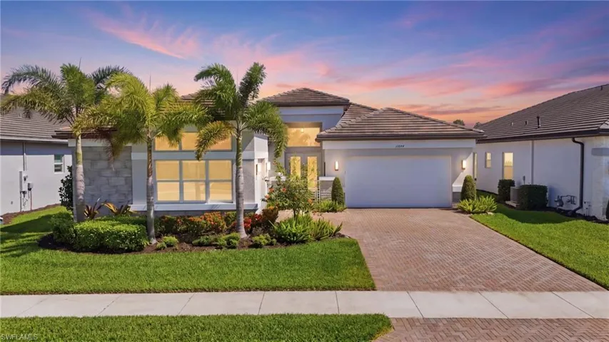 11644 Periwinkle Dr, Naples, Florida 34120