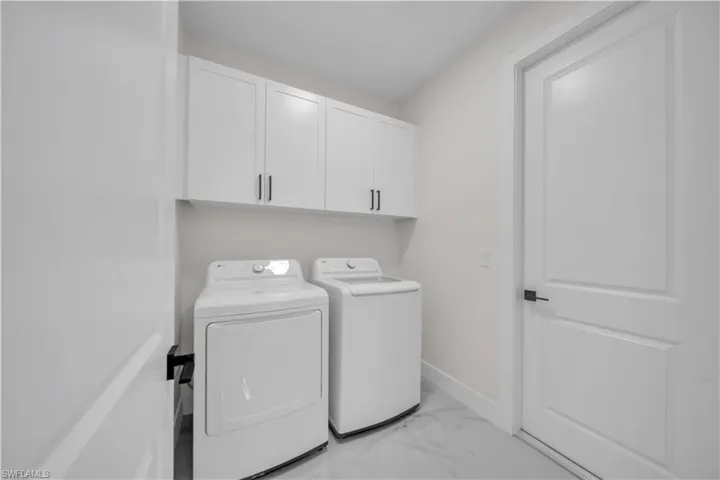 807 Nicholas Pkwy W, Cape Coral, Florida 33991