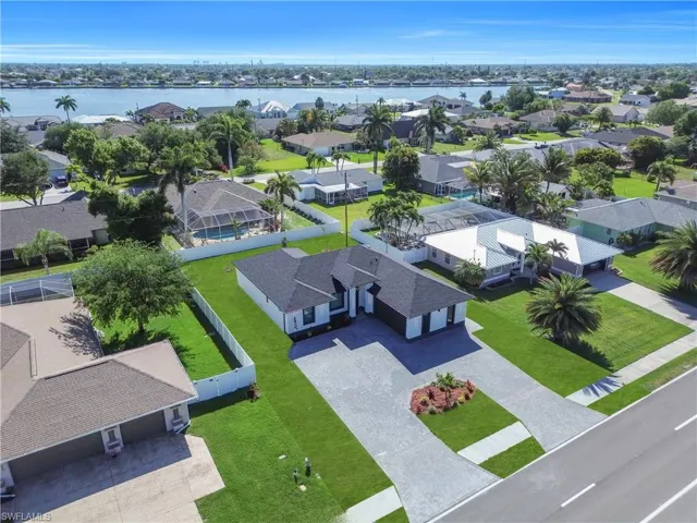 807 Nicholas Pkwy W, Cape Coral, Florida 33991