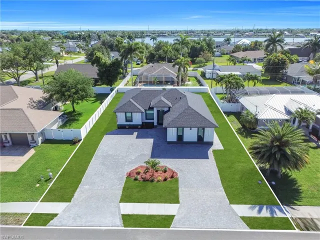 807 Nicholas Pkwy W, Cape Coral, Florida 33991
