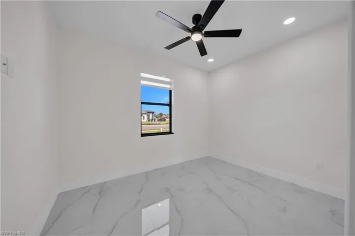 807 Nicholas Pkwy W, Cape Coral, Florida 33991