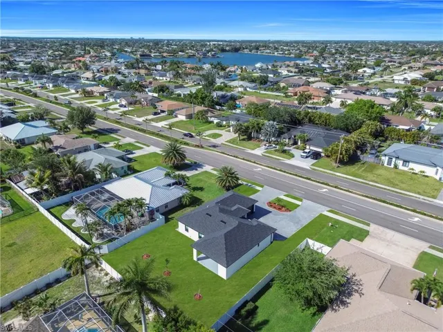 807 Nicholas Pkwy W, Cape Coral, Florida 33991