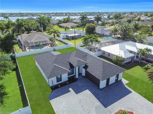 807 Nicholas Pkwy W, Cape Coral, Florida 33991