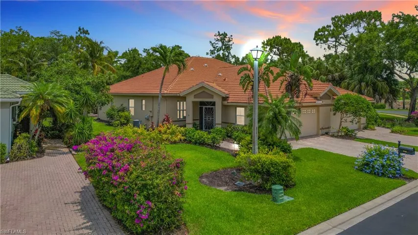 3666  Periwinkle  WAY, Naples, FL 34114