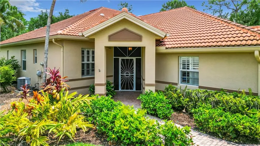 3666  Periwinkle  WAY, Naples, FL 34114