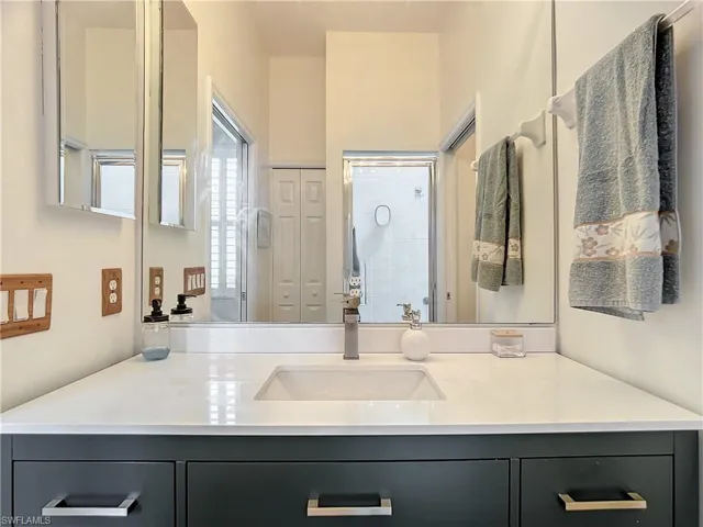 3666  Periwinkle  WAY, Naples, FL 34114