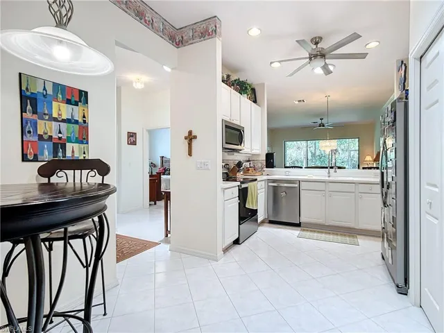 3666  Periwinkle  WAY, Naples, FL 34114