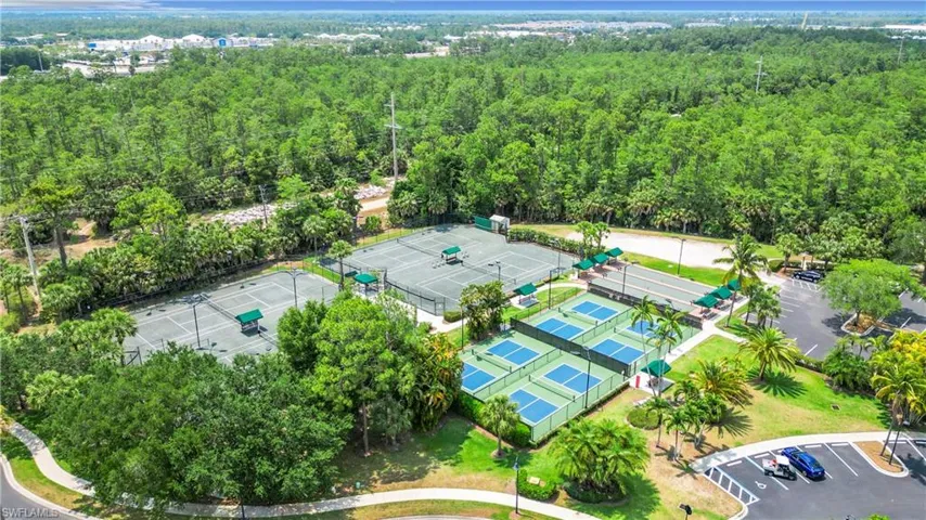3666  Periwinkle  WAY, Naples, FL 34114
