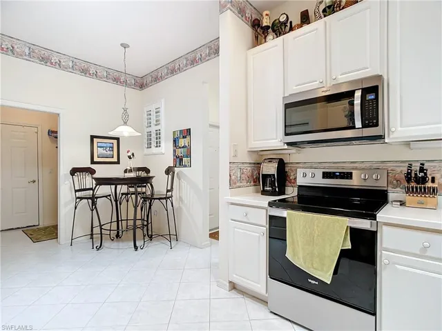3666  Periwinkle  WAY, Naples, FL 34114
