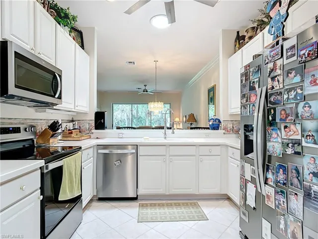 3666  Periwinkle  WAY, Naples, FL 34114