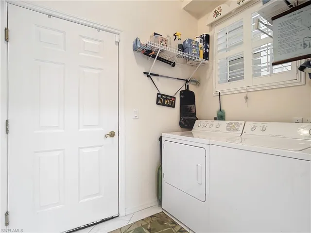 3666  Periwinkle  WAY, Naples, FL 34114