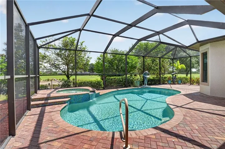 16117  Herons View  DR, Alva, FL 33920