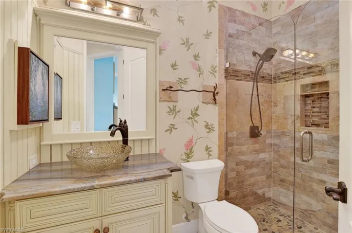 16117  Herons View  DR, Alva, FL 33920
