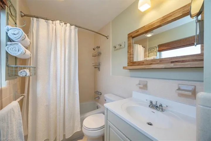 780 10th Ave S 24, Naples, Florida 34102