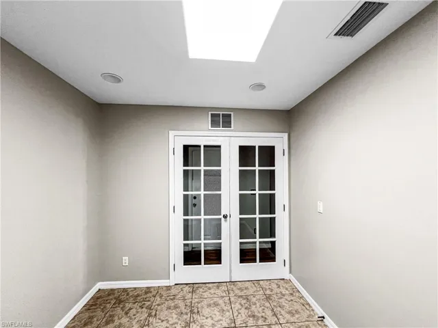 2130 NE 8th  PL, Cape Coral, FL 33909